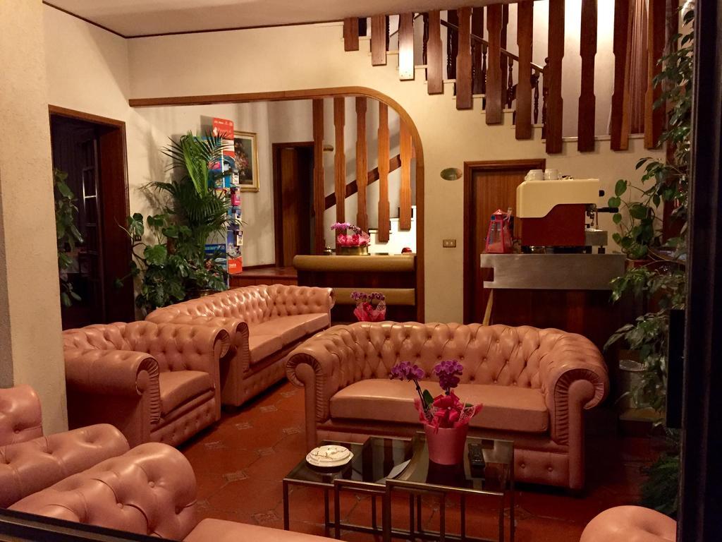 Meuble Lariana Hotel Bellaria-Igea Marina Luaran gambar